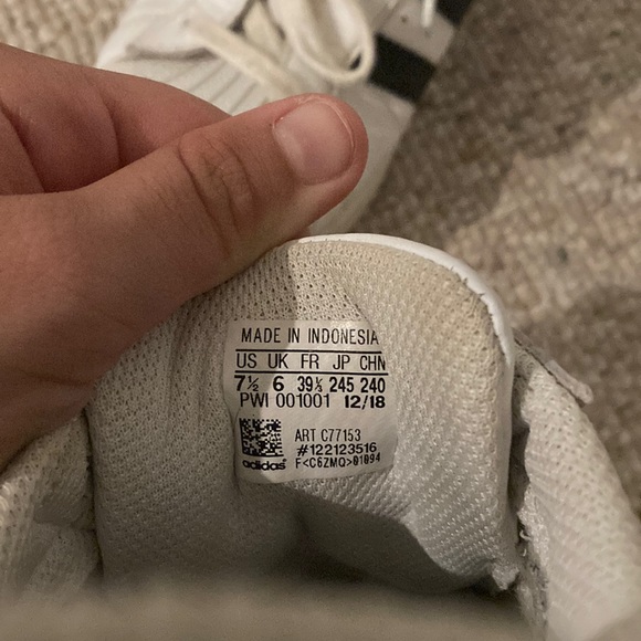 Womens shoes - Picture 6 of 6